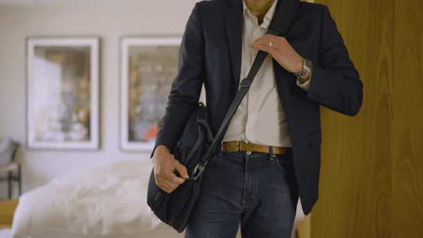 HP-Travel-Plus-22L-16-inch-Laptop-Bag-Blue-Graphite-Product-Demo-Video