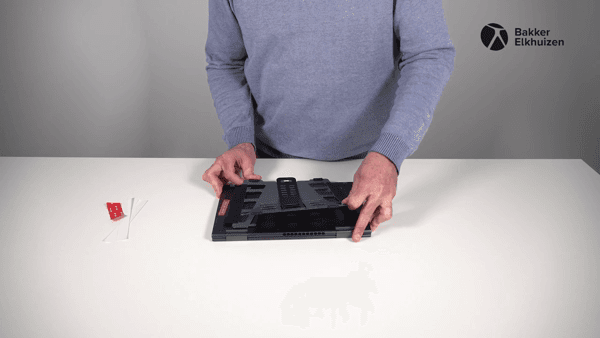 UltraStand Universal Remove